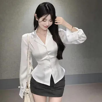 Dizajn Zmysel Pás Zabalené Biela Tričko dámske kórejská Verzia Jar Leto tvaru Slim Fit Popruh Blúzka Sexy Tričko Pracovník